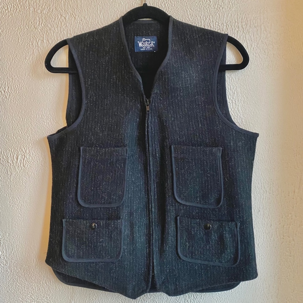 Mens Woolrich charcoal chalk stripe wool vest with zip front and pockets Sz S